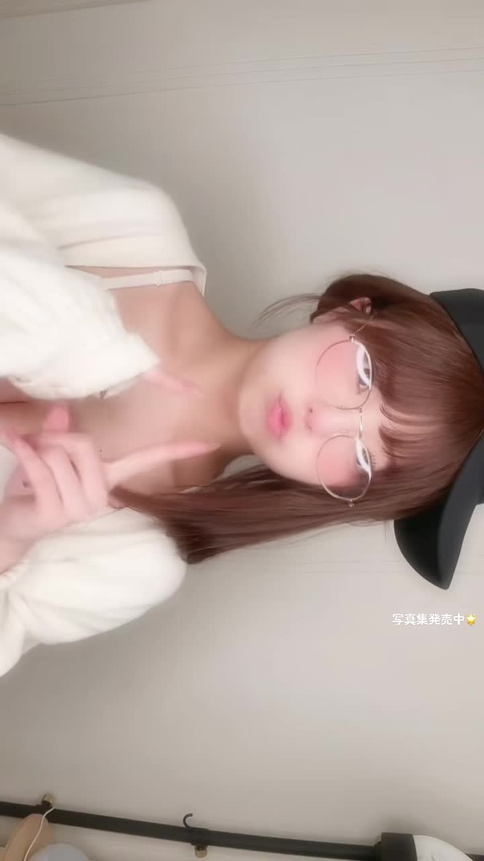 このフィルター盛れる！最後可愛くてなれた？写真集発売中です！🌟#バーレスク東京もも #グラビア #キャミ女子 #小さい文字を探せ #アイド...