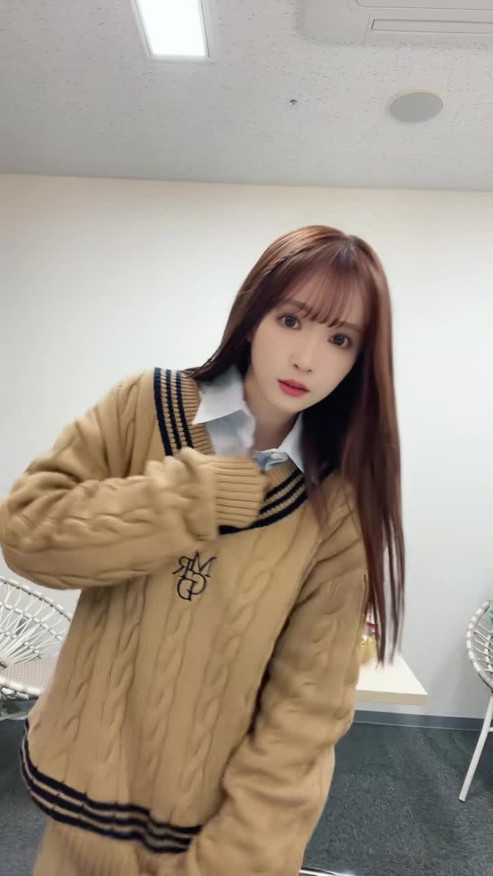 三上悠亜 (@yua_mikami) 's videos with Nonsense sped up Sabrina Carpenter - Stan :)