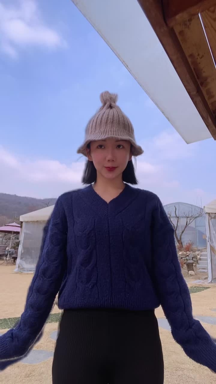 나디아 홍 Nadia Hong (@nadia_hong)’s videos with Mio Mao la la la la la - 🦇