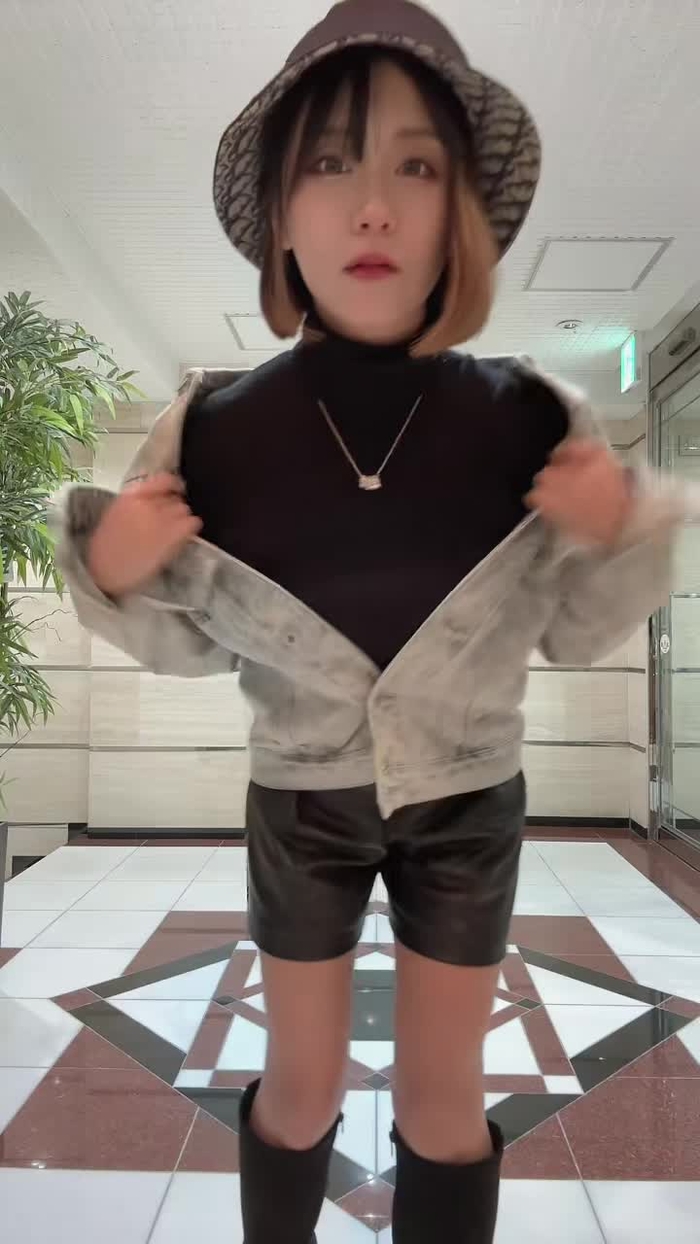 最近ずっと帽子被ってるのなんでだと思う？