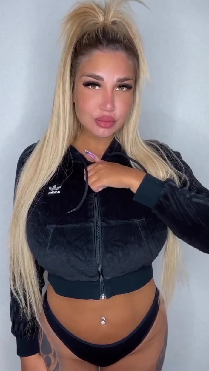 Kary Mel (0 F in bio ❤️) KaryMel0 7