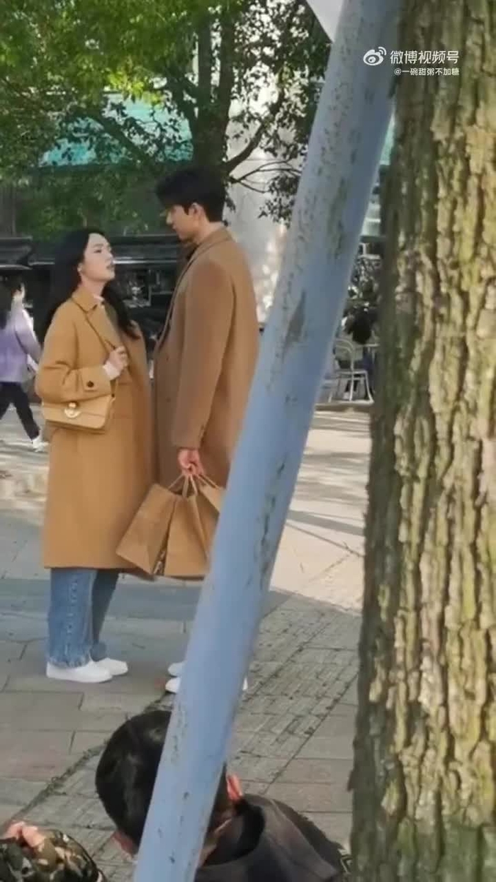 Simply Zhou Ye 周也 SimplyZhouYezi 65