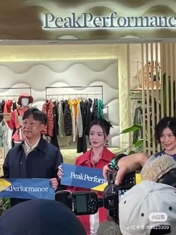 Simply Zhou Ye 周也 SimplyZhouYezi 72