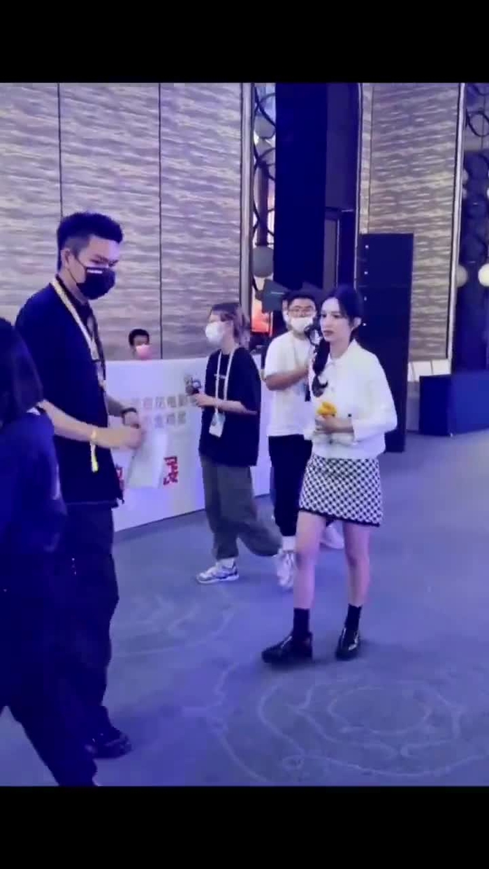 Simply Zhou Ye 周也 SimplyZhouYezi 75