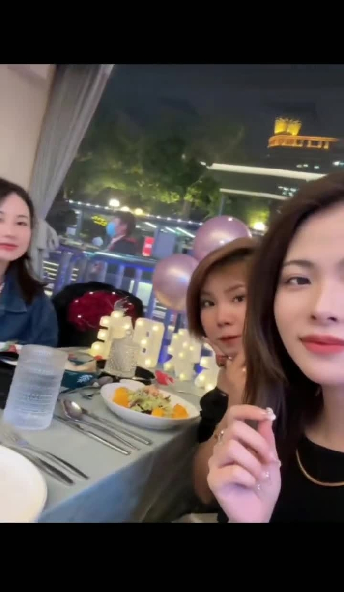 英子颯爽爽 wuliao17378237
