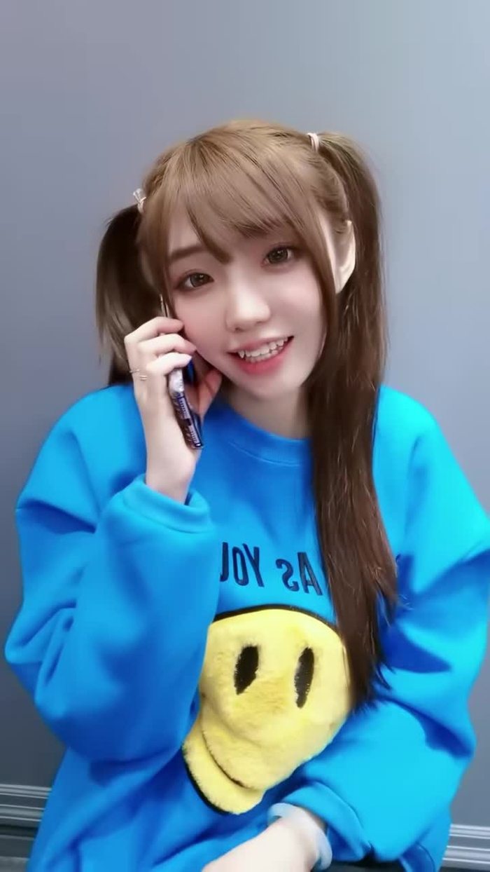 #對嘴 啊哈哈哈我表情好欠揍