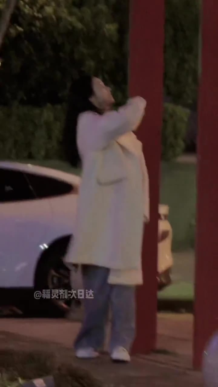 Simply Zhou Ye 周也 SimplyZhouYezi 83