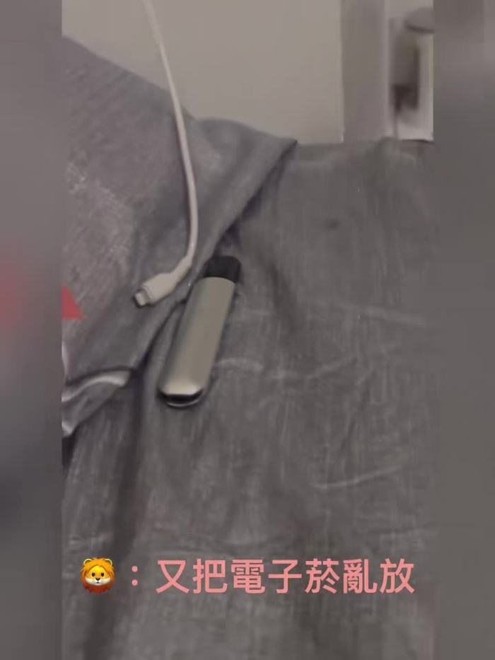 我與我的酒鬼室友生活日常🤣 #請適量飲酒 #酒鬼日常 #室友日常 @Wangapple