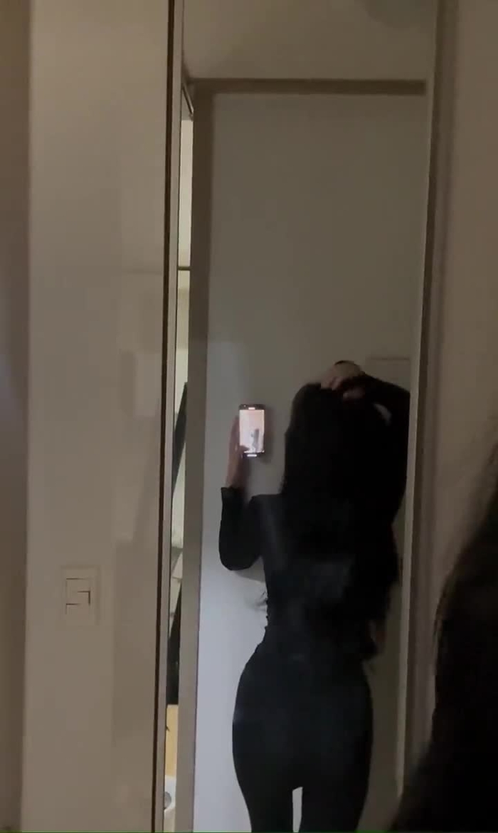 Lili LiLi52736352 3