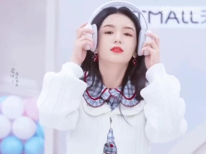 Simply Zhou Ye 周也 SimplyZhouYezi 90