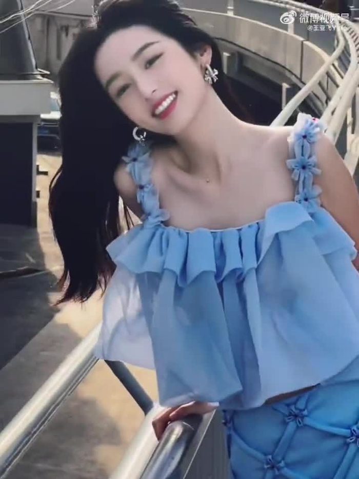 Simply Zhou Ye 周也 SimplyZhouYezi 97