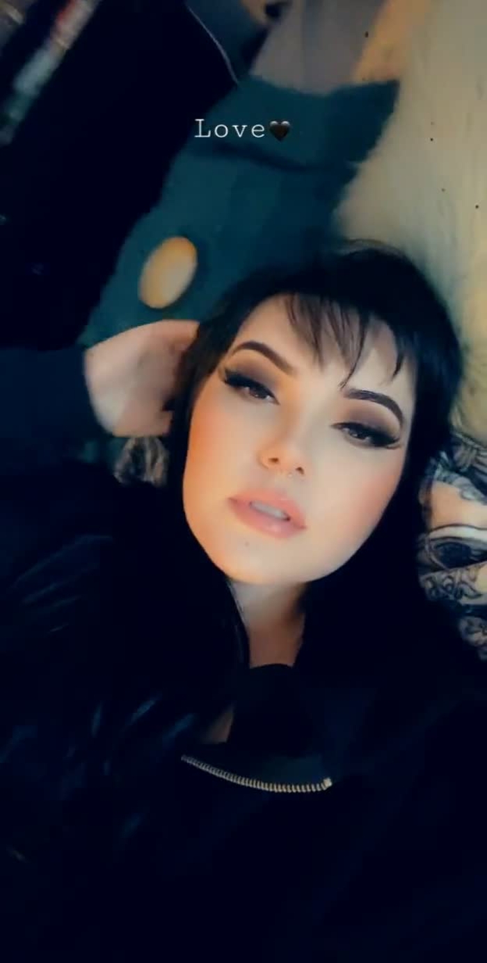𝔭𝔢𝔱𝔞𝔩 spicyxgf
