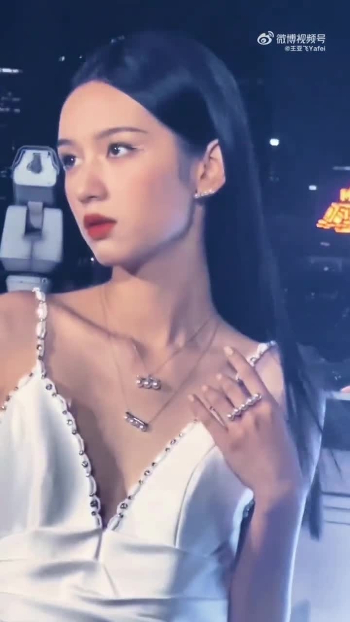 Simply Zhou Ye 周也 SimplyZhouYezi 104