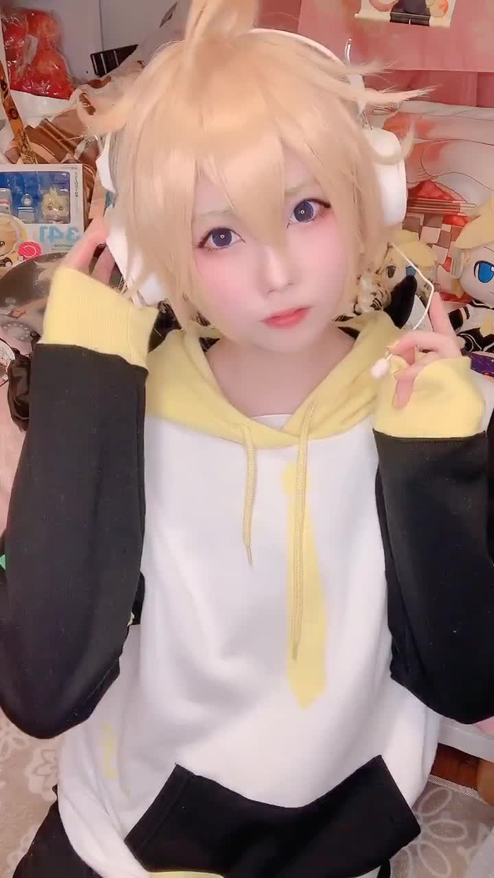 しらゆき❄️24日 ギルガメ男装カフェ @Snow_White__y 16