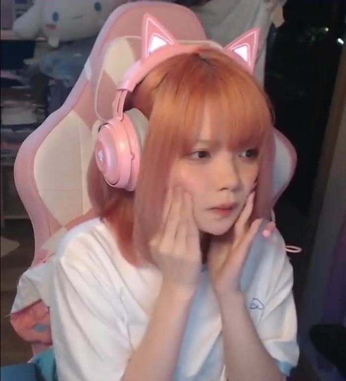 Miu @Milky_choco93 1