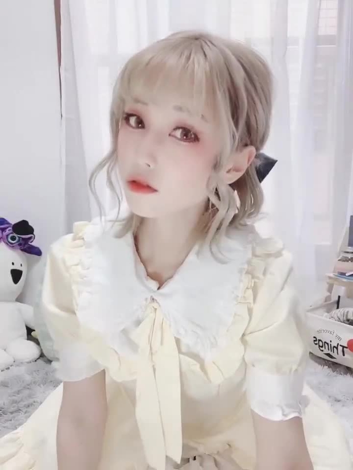 小鳥遊ゆあ👾YUA✨写真集通販中 @yuazzing