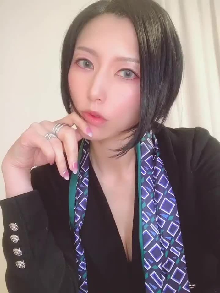鷹村アオイ @aoi_takamura 60