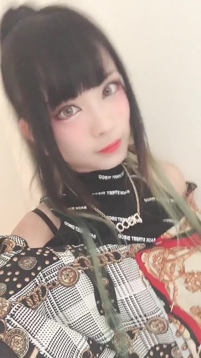 ありさ🍄 コスホリH-10、C97 4日目南イ39b @muffet1010 10