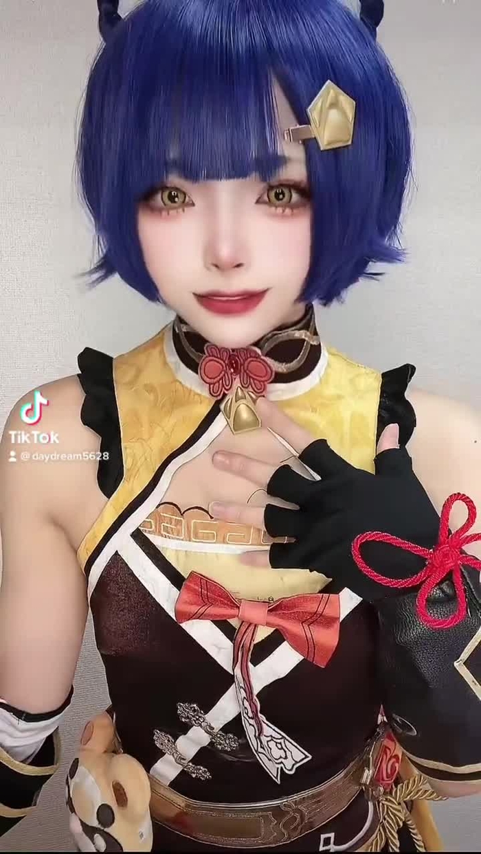 𝐿𝑢𝑛𝑎 ☽ @daydream5628