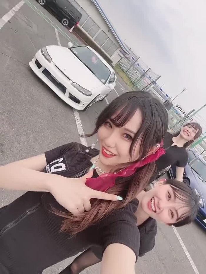 荏崎ろあ💫🚗💙D1イメージガール @Roa_Ezaki 1