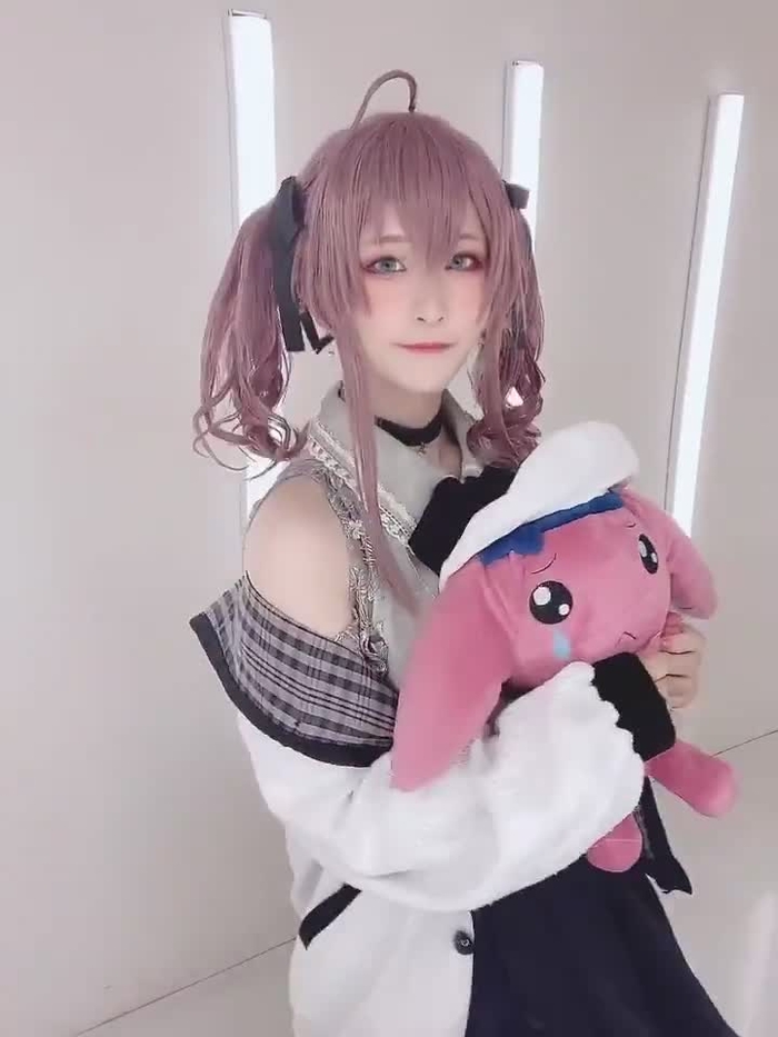 🏮湊生かなと🐬✡ @kanatooo_ 5