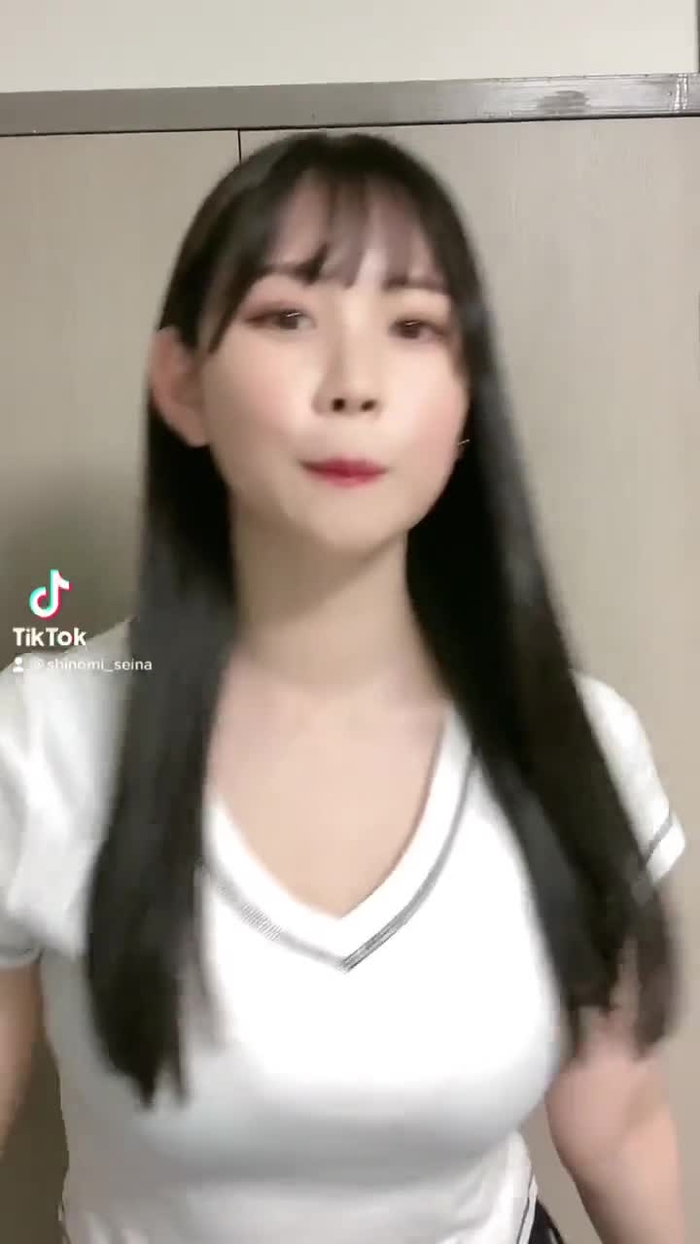 篠見 星奈 @shinomi_seina 5