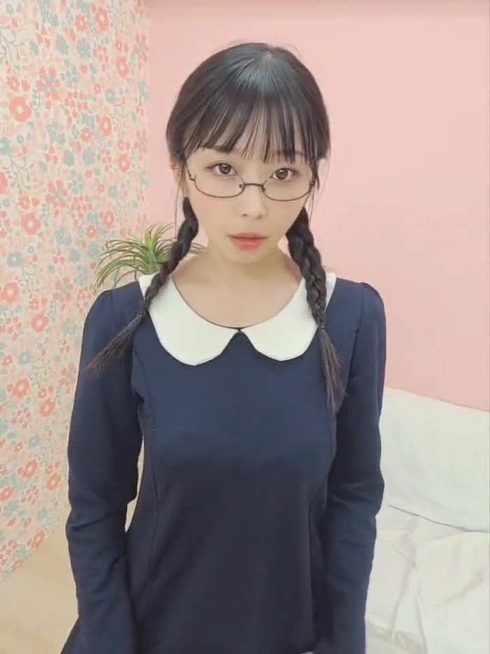 蒼猫いな🦄💙💜 @ina_coscos 15