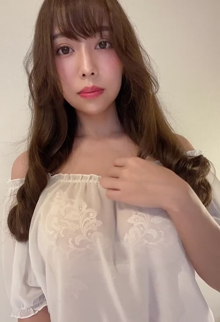 上羽絢 @Ueha_Aya_ 12