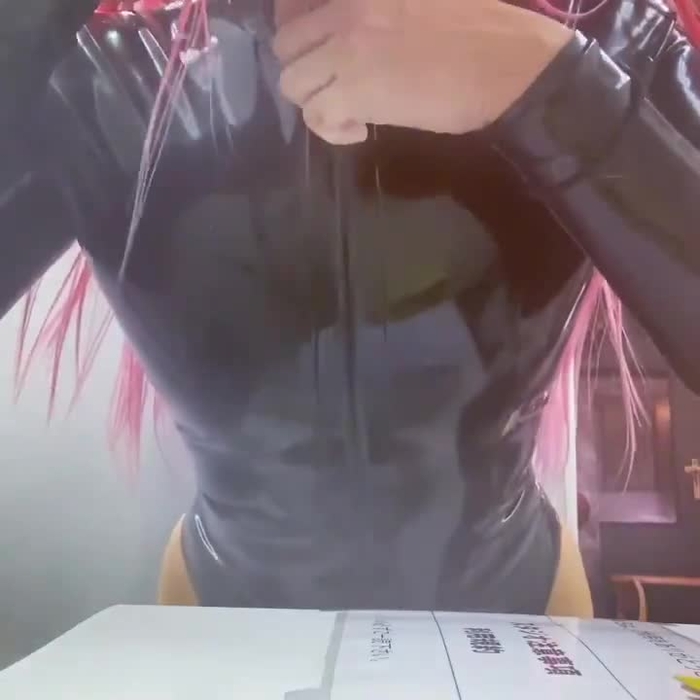 I͓̽ ͓̽a͓̽m͓̽ ͓̽I͓̽ ͓̽m͓̽ @ マスクの人 @Imdsan 2