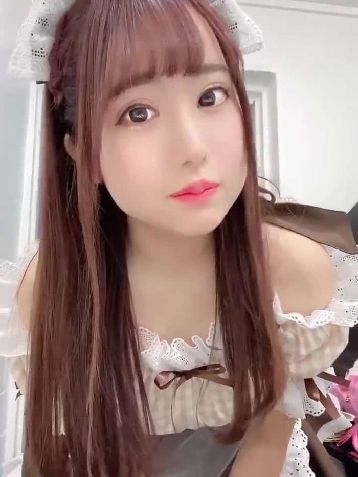 櫻 栞 Sakura Shiori 🍭ロリ巨乳グラドル @sweetshiorin