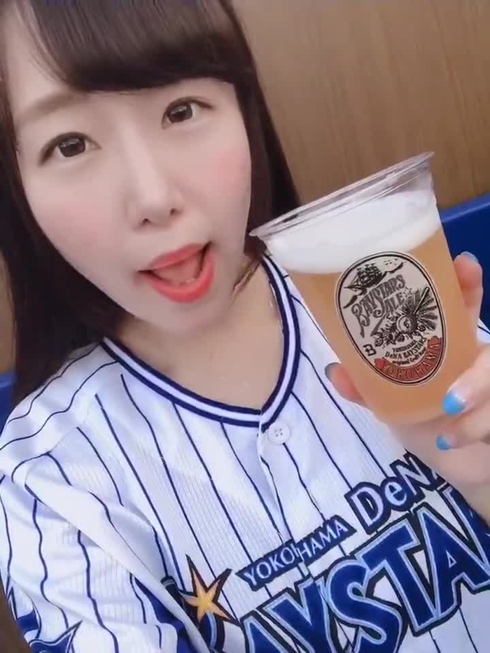 蒼井まや⚾️💙＼横浜優勝／ @aoimaya_ny 42