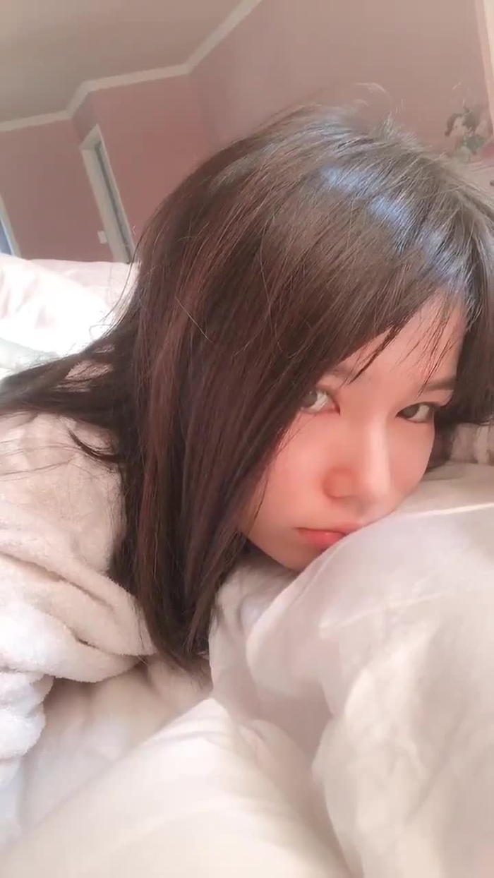 新垣優香 @yuukaaragaki 81