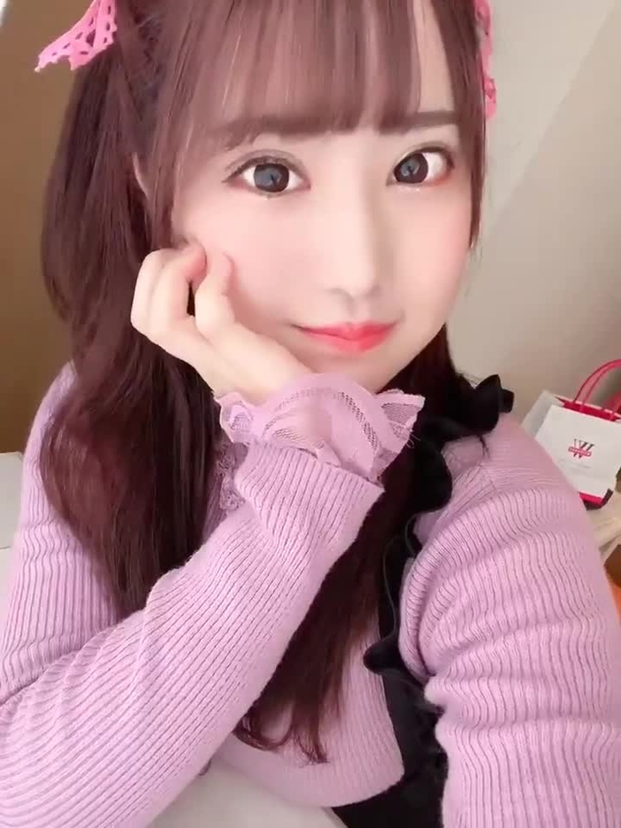 櫻 栞 Sakura Shiori 🍭ロリ巨乳グラドル @sweetshiorin 3