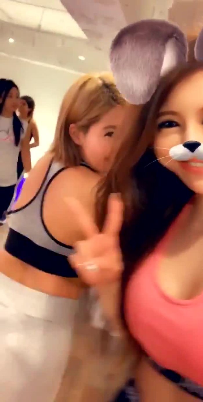 桃尻リカキスカ応援よろしくお願いします🍑6月2日肉感撮影会9日smooth撮影会16日大阪チャンス @rika_momojiri_ 2