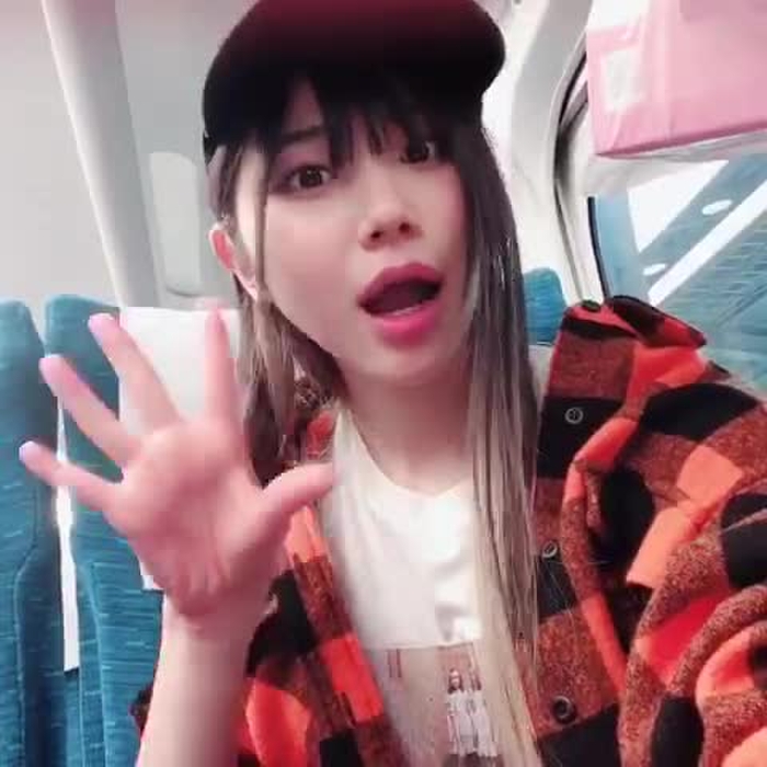仁藤りさ @zlozlozloo 7