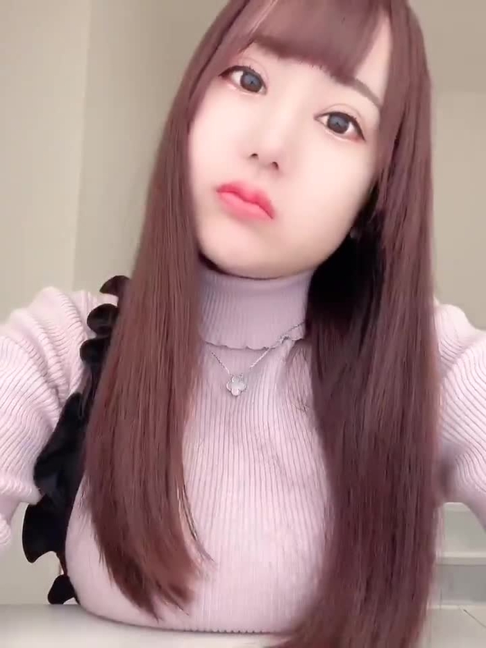 櫻 栞 Sakura Shiori 🍭ロリ巨乳グラドル @sweetshiorin 4