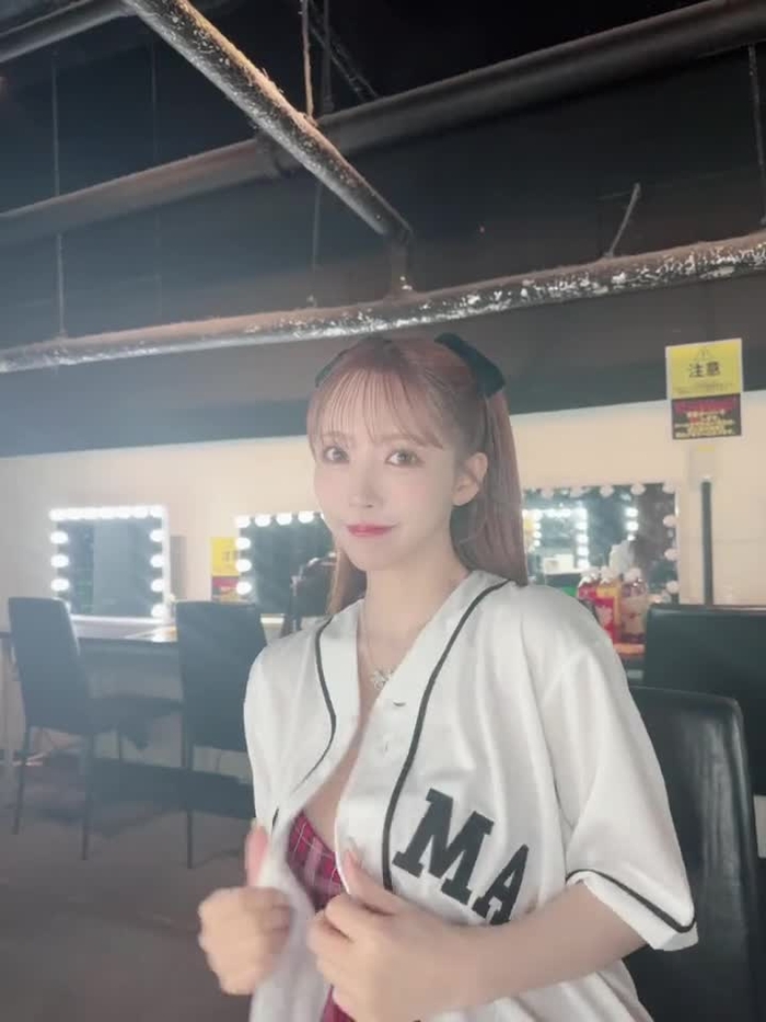 三上悠亜 @yua_mikami 180