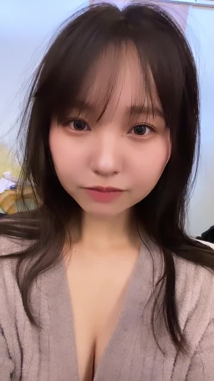 本郷柚巴 @yuzuha_hongo 3