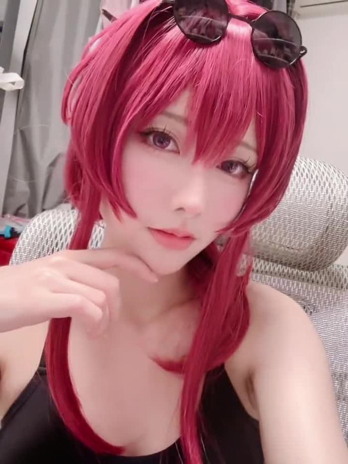 Banrcosplay @banbanr233 6