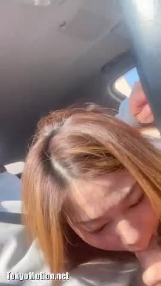 スマホ個人撮影 危ねぇなw 運転中にチンポしゃぶってくるギャルママ…。