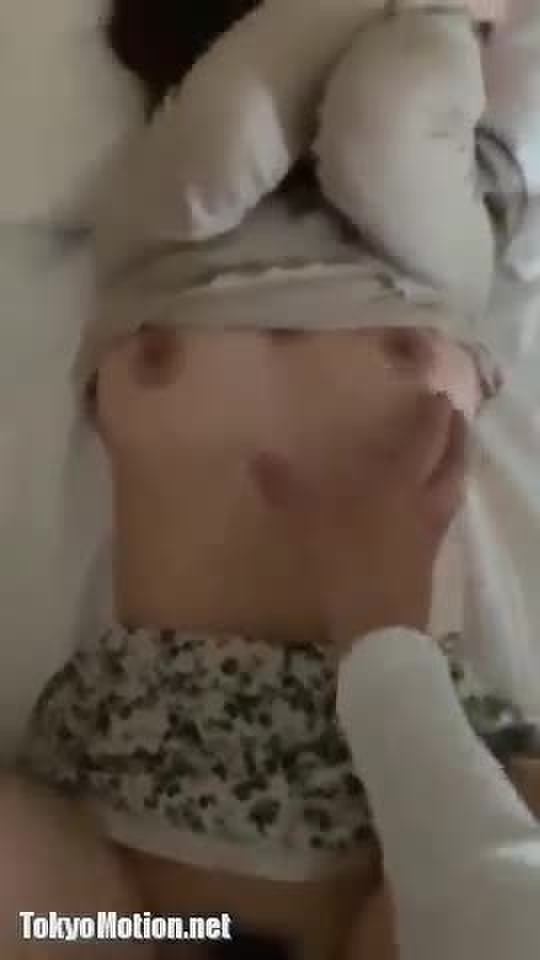スマホ個人撮影 均整のとれた体がキレイな巨乳の女友達と着衣ハメ撮りv