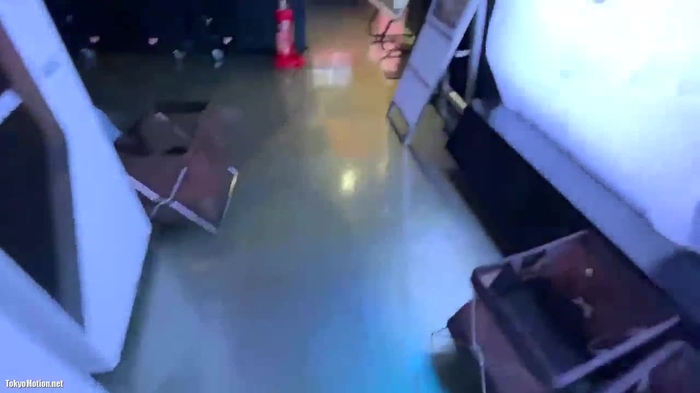 スマホ個人撮影 ゲーセンにいた美少女とエロプリクラ→車内でハメ撮りして無許可中出し！［再］