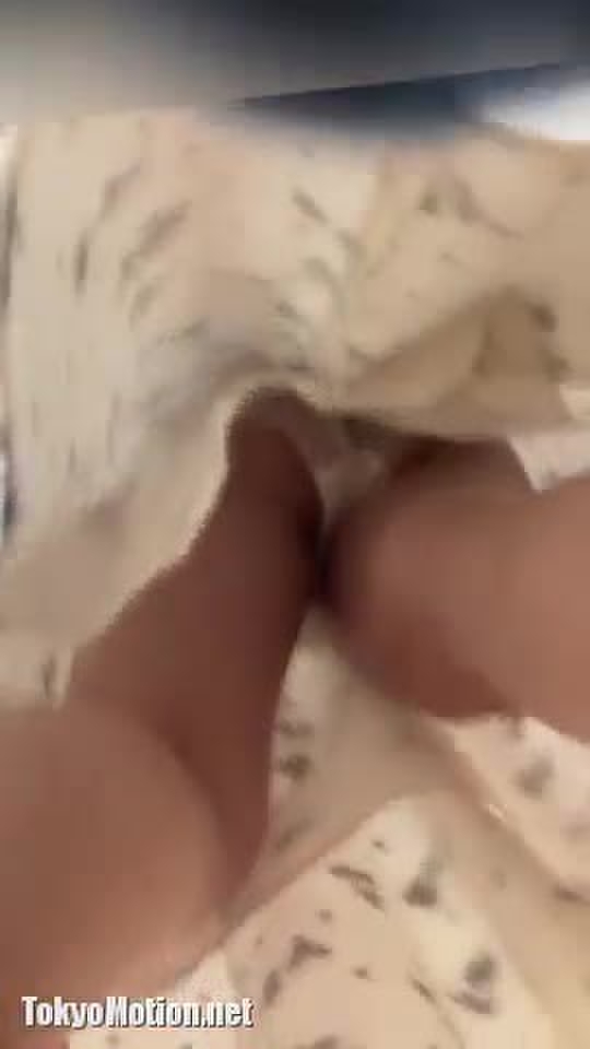 【盗撮動画】靴カメで長時間耐久パンチラ撮影余裕でした。ロンスカ純白パンティ完全攻略映像