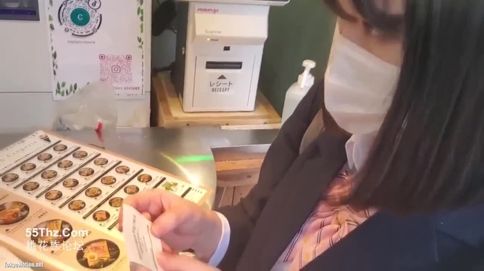 スマホ個人撮影 清純系の美巨乳娘とハメ撮り中出し！