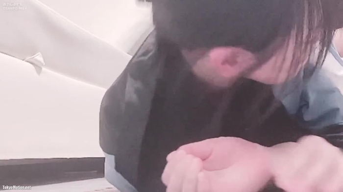 スマホ個人撮影 友達のかわいい色白パイパンJDが泊まりに来たからハメ撮りH、、［再］