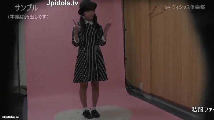【盗撮動画】人気の美少女ティーンモデルにパンチラ盗撮！性的いたずらしまくりの危険すぎる個人撮影会映像
