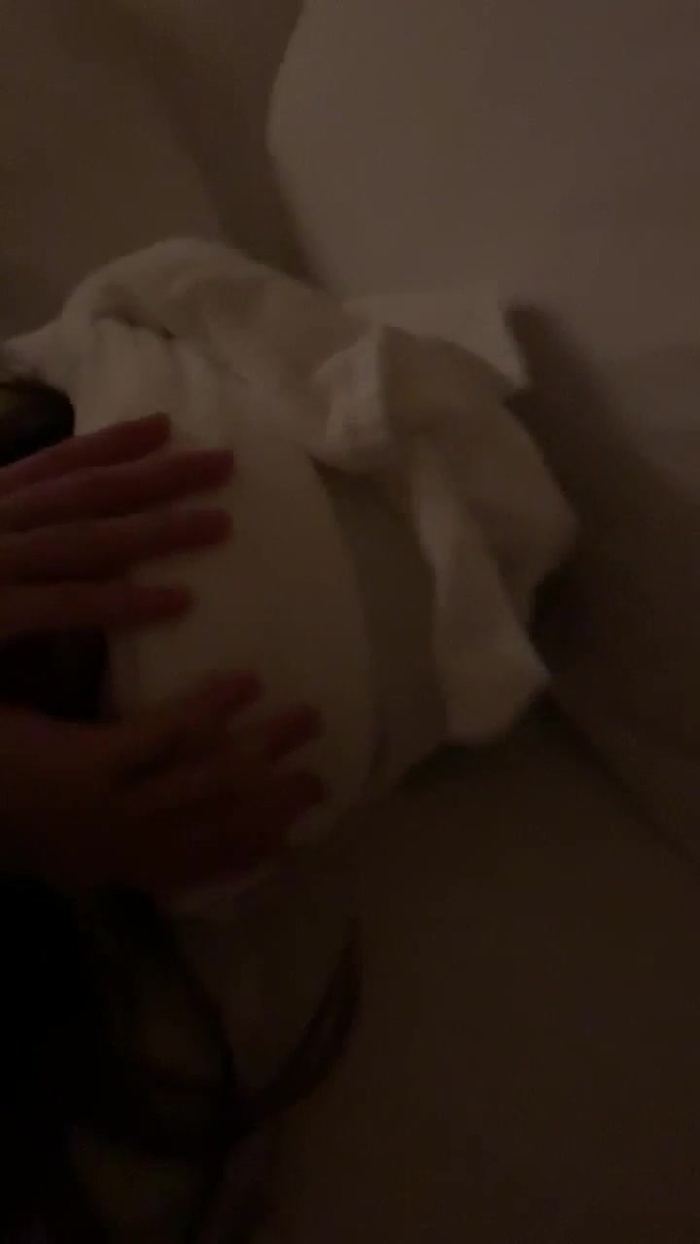 スマホ個人撮影 縛られフェチの彼女を拘束＆言葉責めしながらハメ撮り。。。