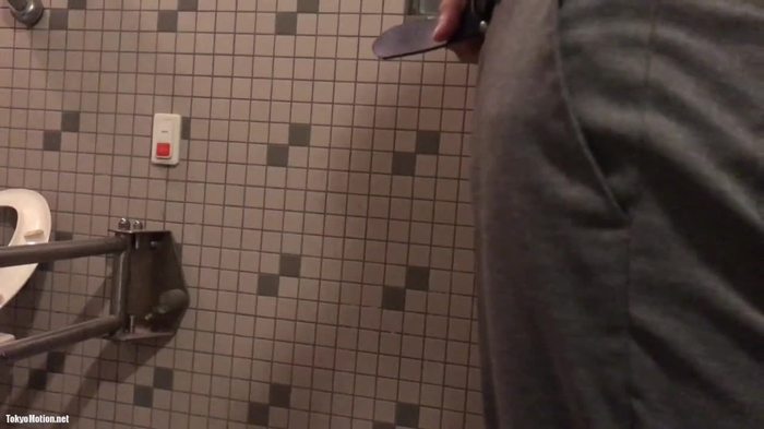 スマホ個人撮影 ギャップが◎ 大人しい風貌のわりに手慣れたバキュームフェラをする眼鏡女子！！
