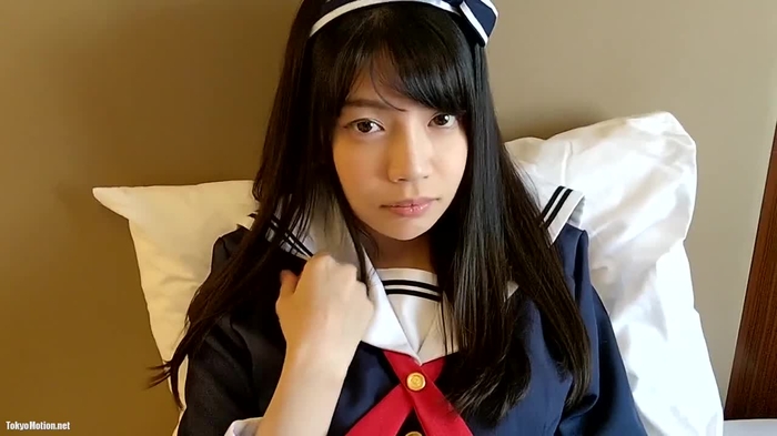 スマホ個人撮影 コスプレの清純っぽい美少女JDを色んなところでパコって中出し!!［再］