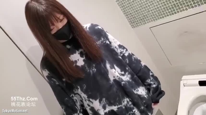 スマホ個人撮影 170cmモデル体型のYouTuberギャルをトイレで生ハメ口内射精→ホテルで中出し2連発!!